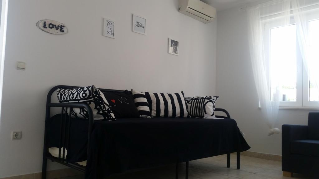 Apartments Niko Trogir Exterior foto